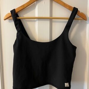 Vuori Daily Crop Tank, Black Color, size M